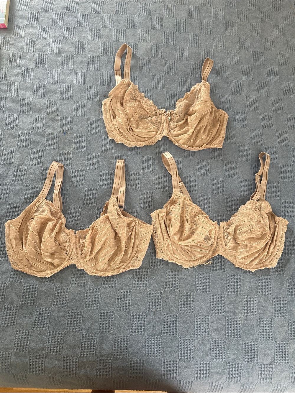 Chantelle bra lot